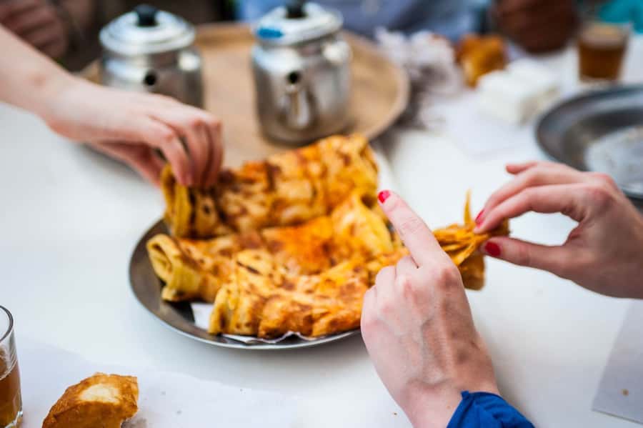 Marrakech: Jemma El Fnaa Food Tour with Dinner - Clothing, comfort, and cultural manners