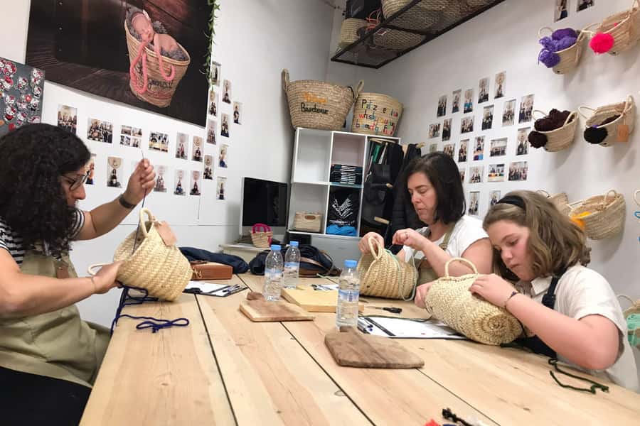 Marrakech Medina Basket Embroidery Workshop - Finishing your piece and taking photos