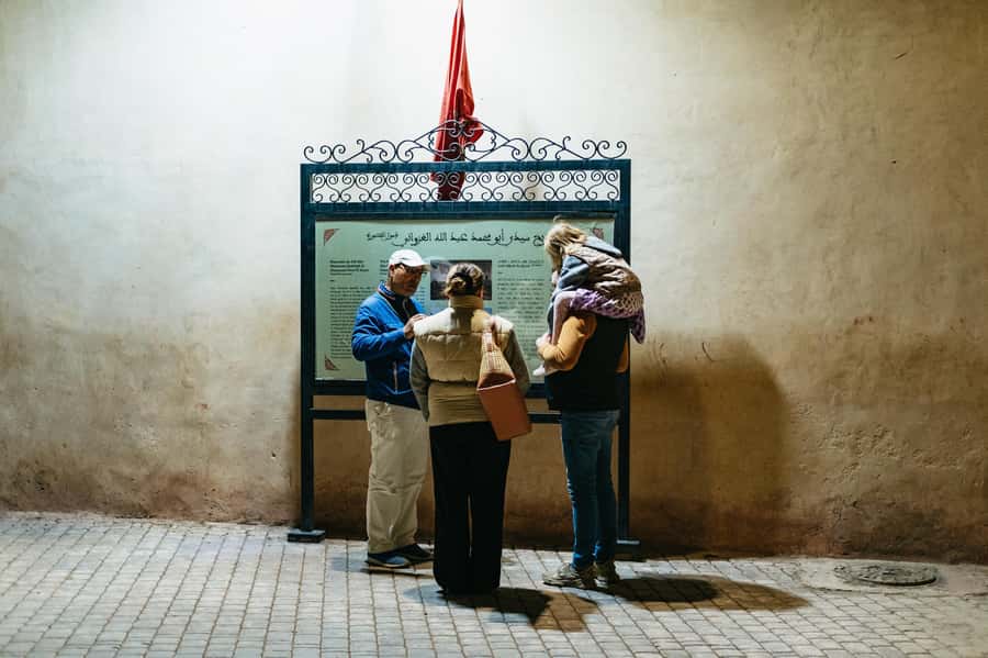 Marrakech: Medina by Night Walking Tour with Moroccan Tea - Practical advice for a smoother evening
