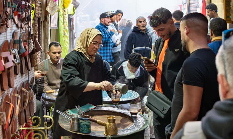 Marrakech: Medina, Souks, Artisans Guided Tour with Mint Tea - Spice Square and the final shopping lesson