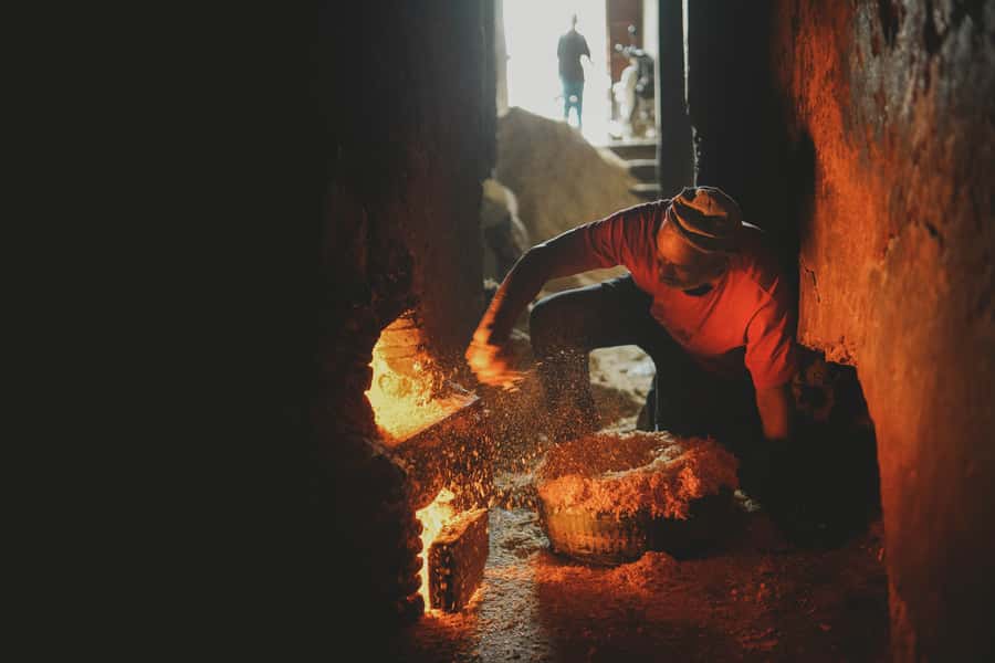 Marrakech: Medina Stories Food Tour with 15+ Tastings - Bread, bakeries, and the work behind Moroccan meals
