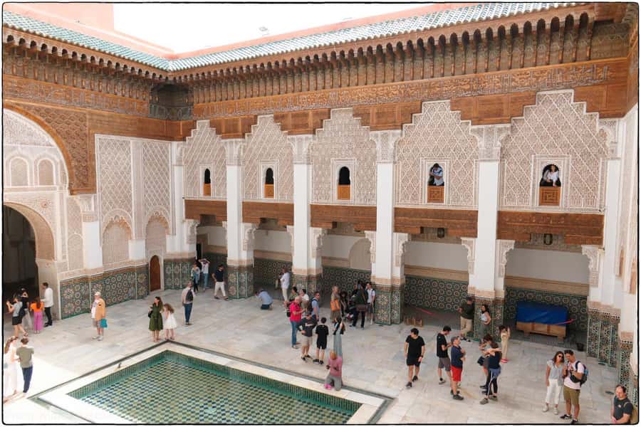 Marrakech: Monuments, Souks and Medina Guided Walking Tour - Souk Semmarine, leather, and the art of looking