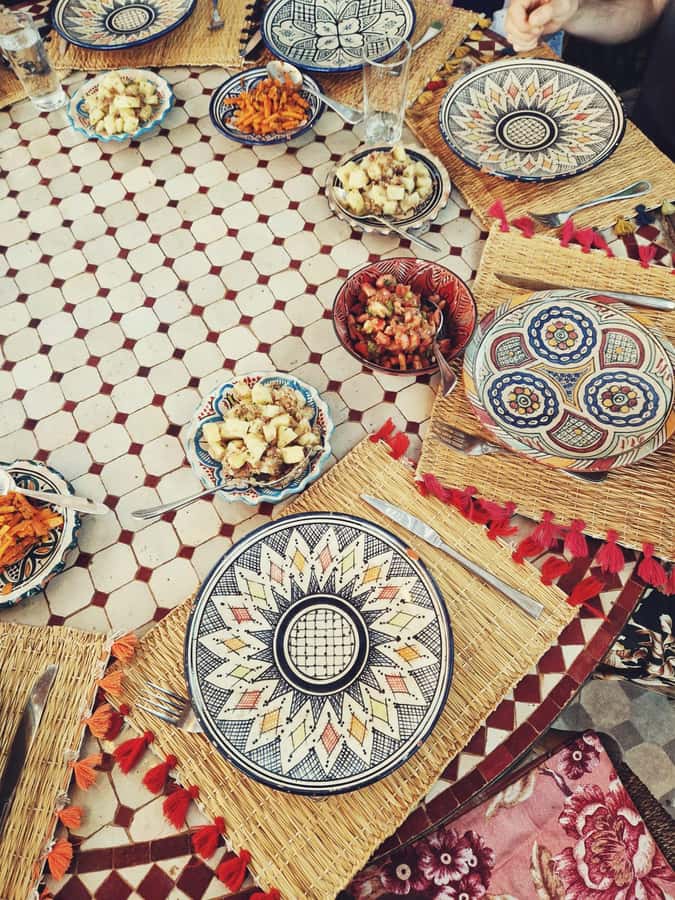 Marrakech: Moroccan Cooking Class for vegetarians and vegan - Learning Moroccan spices before you cook
