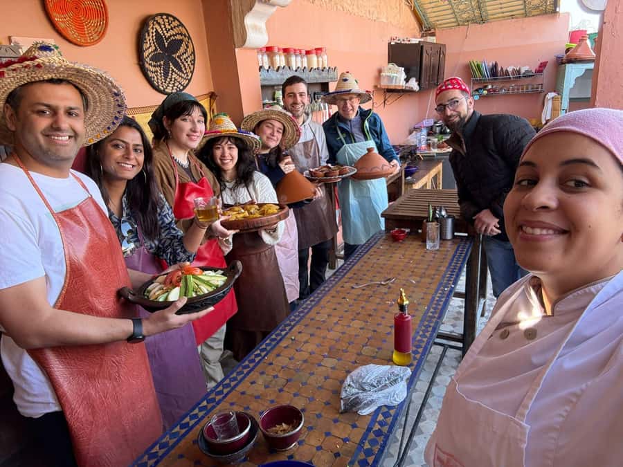 Marrakech: Moroccan Cooking Class with a Local Family - Everyone gets a job at the cutting board