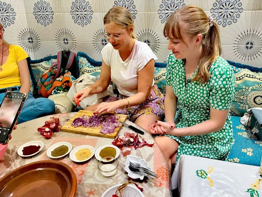 Marrakech: Moroccan Cuisine Cooking Class in Local Home - Group size, pace, and the social side