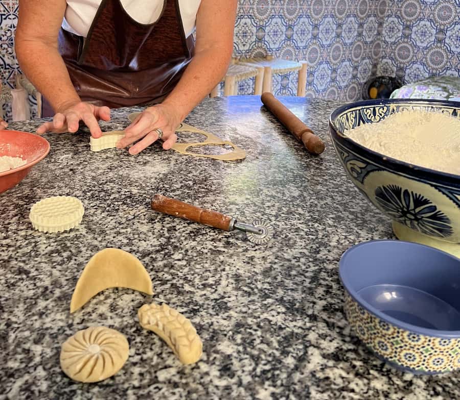 Marrakech: Moroccan Pastries and Tea Class with a Local - Getting to a workshop with a later-confirmed address