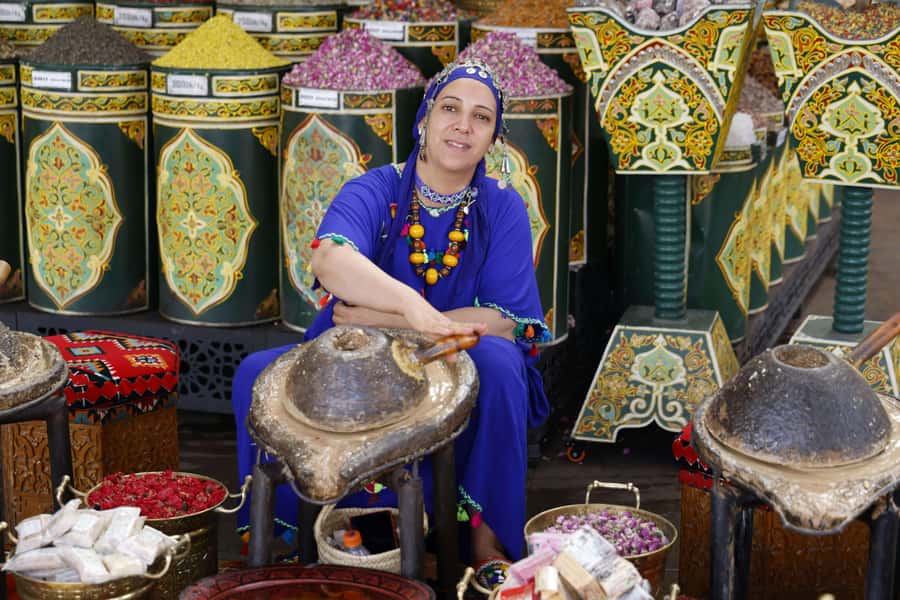 Marrakech: Ouzoud Waterfalls Trip, Guide & Boat + Lunch - Arriving above the 110-meter cascades