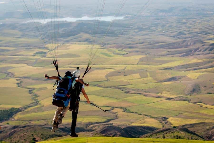 Marrakech: Paragliding over Agafay Desert & Atlas Mnt Views - Who should book this outing