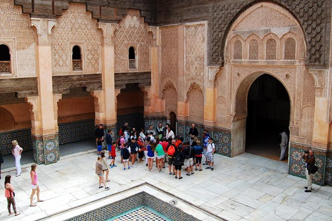 Marrakech: Private Guided Half-Day City Tour - Jemaa el-Fnaa after the monuments