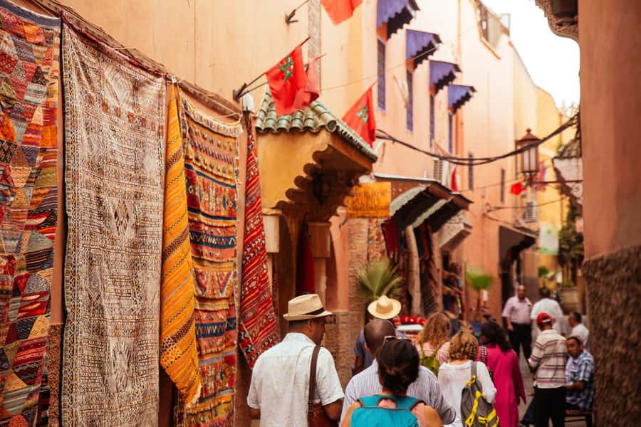 Marrakech: Private Souks Tour with Tea and Traditional Snack - Mint Tea and Msemmen with Your Guide