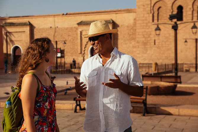 Marrakech PRIVATE TOUR With Locals: Highlights & Hidden Gems - Meeting at Jemaa el-Fna