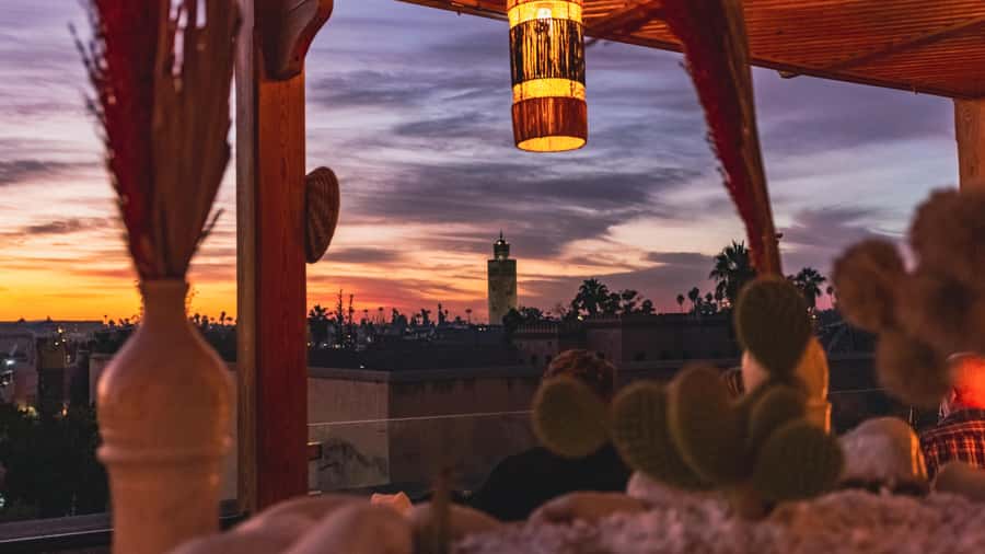 Marrakech: Rooftop Dinner with Koutoubia View - A rooftop seat facing the Koutoubia Mosque