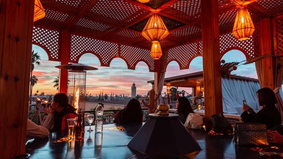 Marrakech: Rooftop Dinner with Koutoubia View - Choosing between the two menus