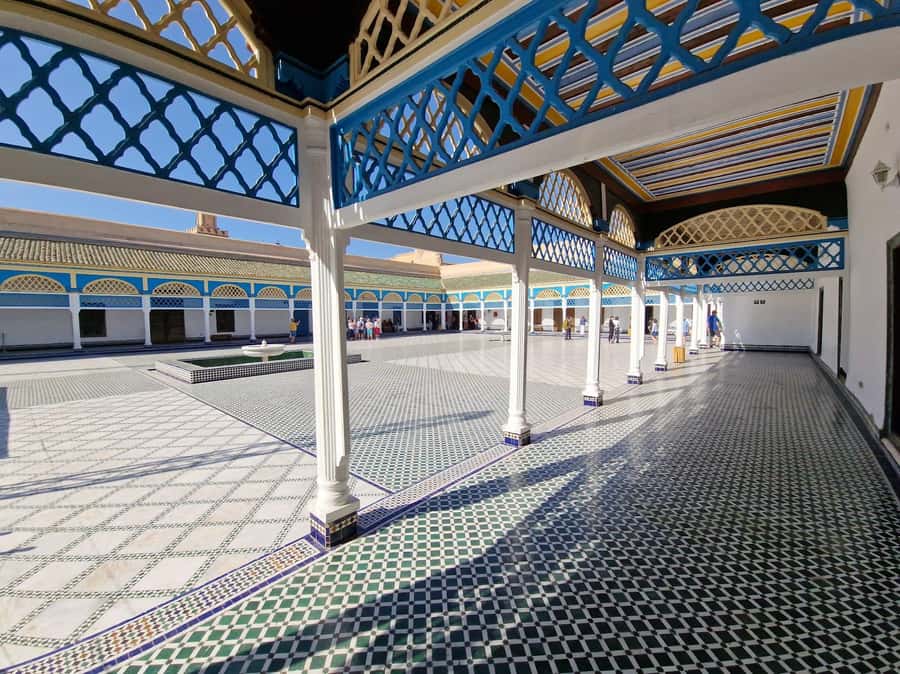 Marrakech: Saadian Tombs, Bahia Palace, Medina and Souk Tour - Koutoubia Mosque and the Almohad skyline
