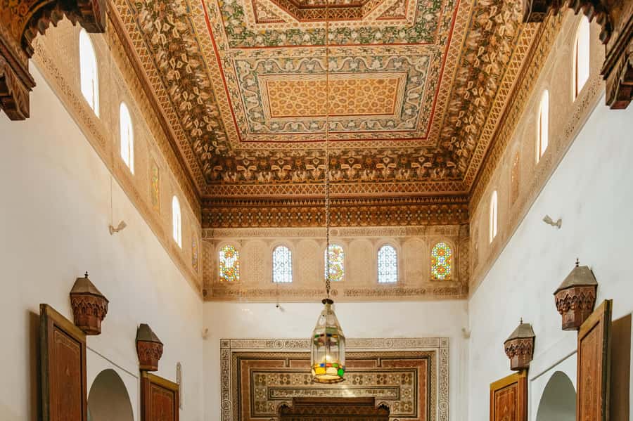 Marrakech: Saadian Tombs & Bahia Palace, Medina Guided Tour - The souks and the working medina