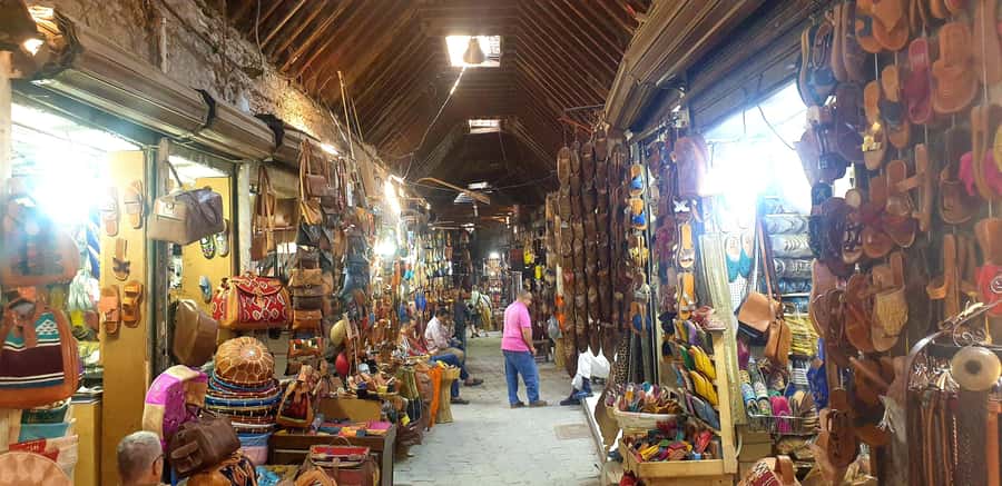 Marrakech: Tailor-Made City Tour With Your Own Private Guide - Koutoubia Mosque and the first look at the old city