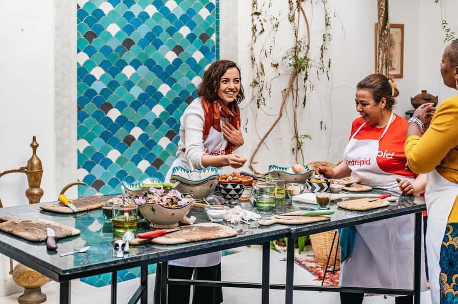 Marrakech: Tajine Cooking Class in a Traditional Riad - Shopping for ingredients in the souks