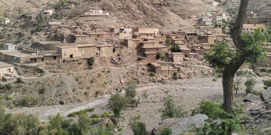 Marrakech To Fes: 3-Day Majestic Desert Sahara Tour - Sunrise, the Ziz Valley, and arrival in Fes