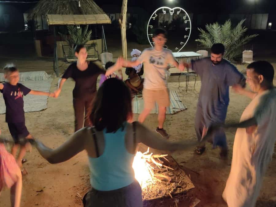 Marrakech to Fes 3-Day Sahara Desert Tour - How the small group and guide setup affect the trip