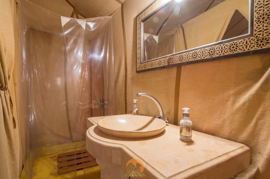 Marrakech to Merzouga: 3-Day Desert Adventure - Sleeping at the standard Erg Chebbi camp