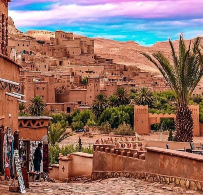 Marrakech to Ouarzazate: Day Trip to Kasbah Ait Ben Haddou - Walking into Aït Benhaddou