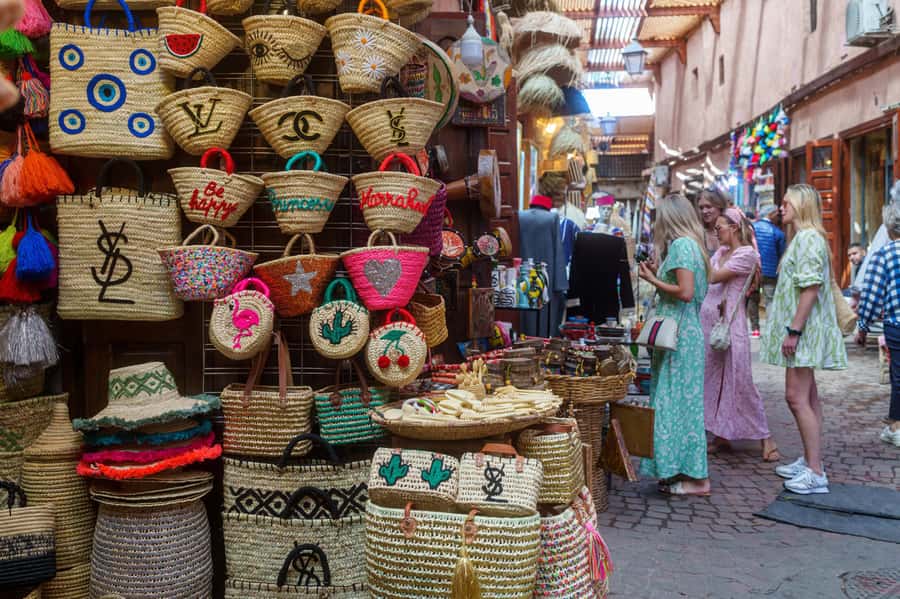 Marrakech: Vibrant Souks, Local Artisans & Medina Experience - Riad Zitoun el Jdid and the art of browsing