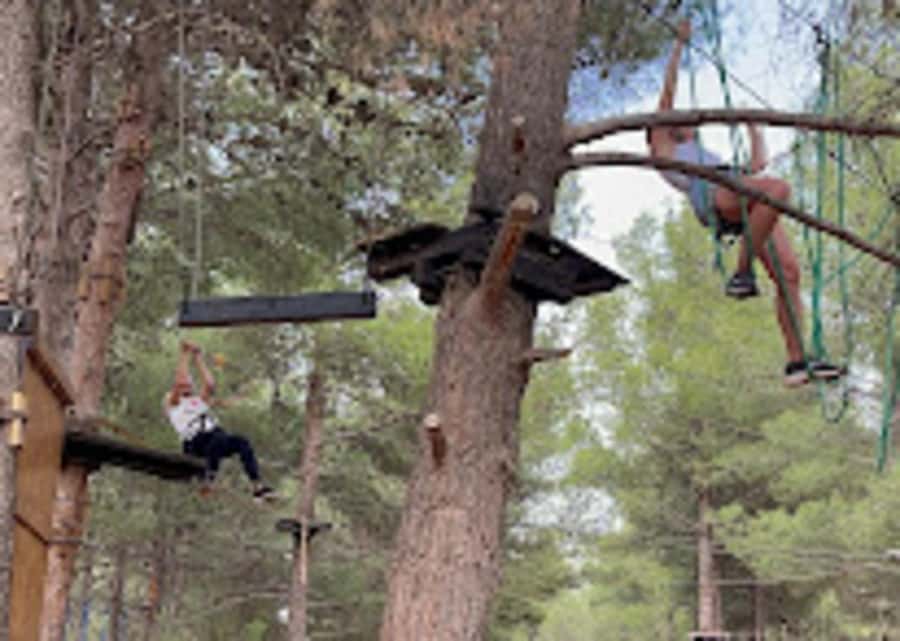 Marrakech: Zip-Line in the Atlas Mountains & Berber villages - Walking through Berber villages
