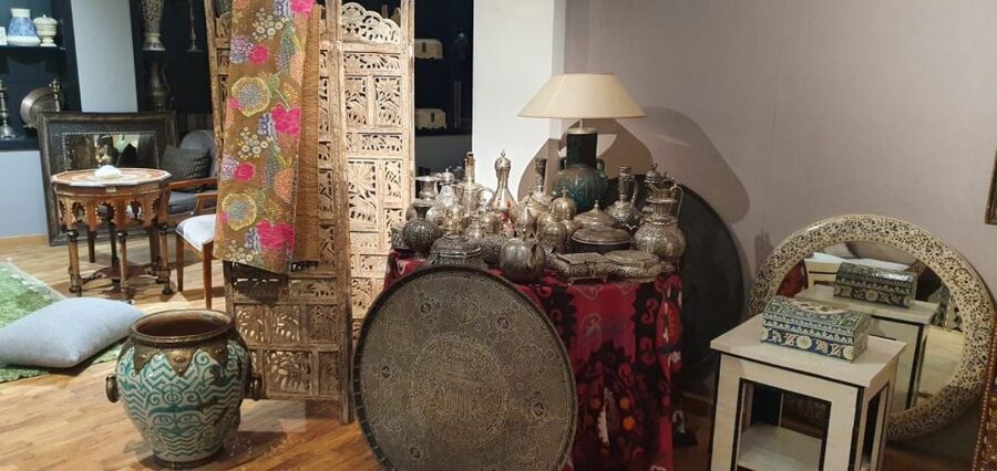 Marrakesh: Guided Souk Shopping Tour with a Local Guide - Leather, metal, wood, textiles, and ceramics
