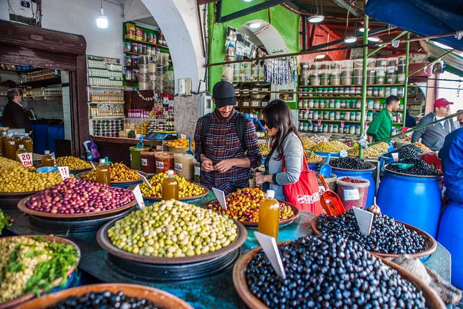 Morning Casablanca: The Medina and Beyond Cultural Walking Tour - Rick’s Café and the Portuguese-era Sqala