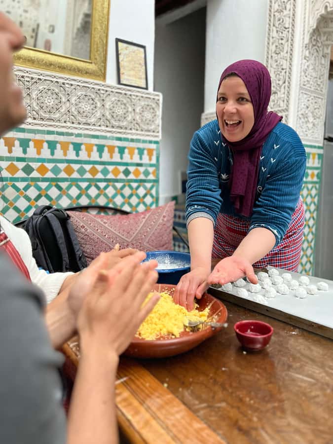 Moroccan Crepes & Pastries Kitchen - Why the small group matters