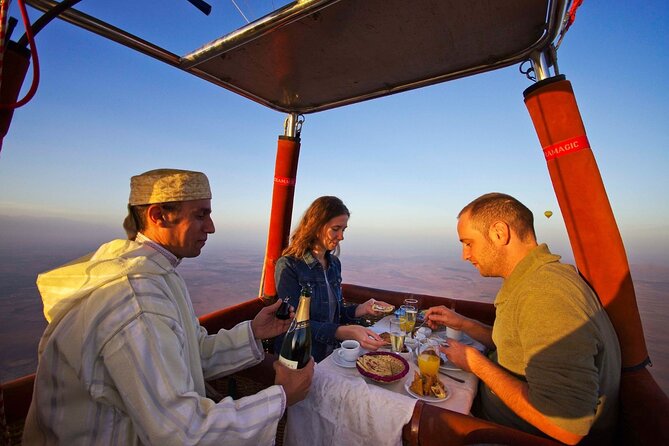 Morocco 8-Night Tour: Chefchaouen, Desert & Hot Air Balloon - Day 2: Akchour and the blue lanes of Chefchaouen