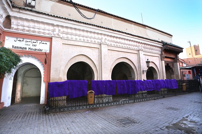 Mouassine the real traditional Moroccan Hammam - The first stage: changing and preparing