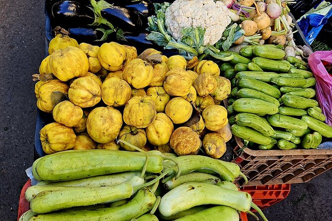 Old local Market visit+Moroccan cooking class with a local family - Choosing between tagine, couscous, and pastilla