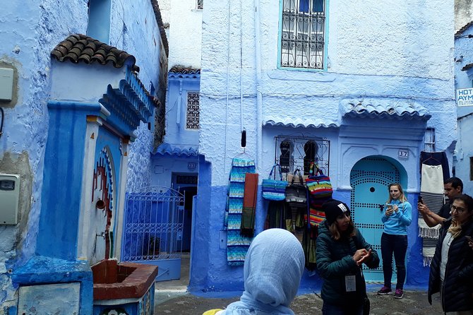 One-Way shared Transfer from Fez to Chefchaouen - Photo stops at the dam and mountain viewpoints