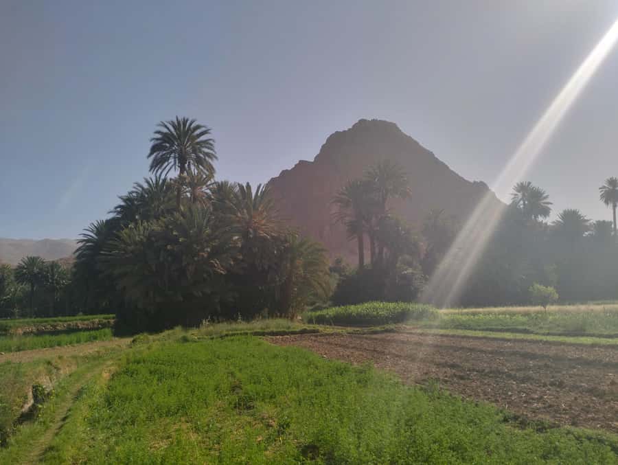 Ouarzazate to Marrakech: 3-Days Merzouga Desert Tour - Crossing Tizi n Tichka Pass