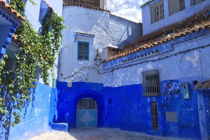 Private full day trip to chefchaouen from Casablanca with lunch - The laundries and the blue alleys
