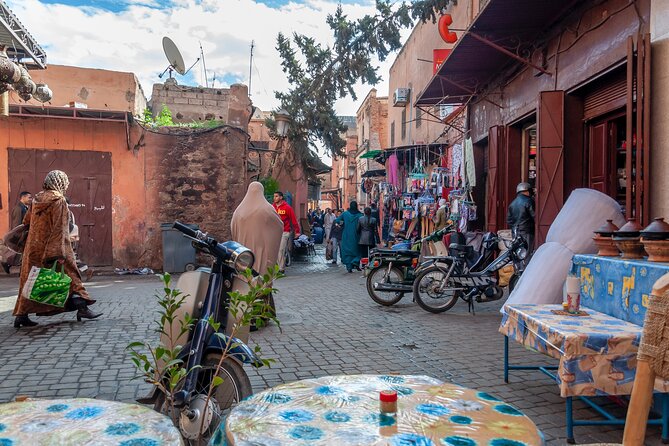 Private Marrakech excursion, camel ride or quad from Casablanca - Two hours around Jemaa el-Fnaa