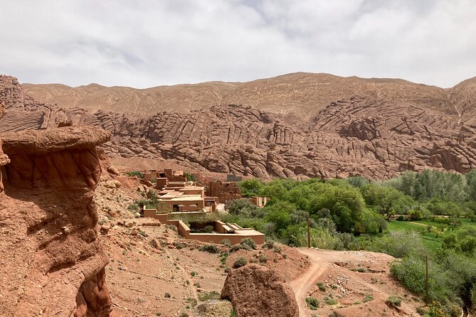 Private Monkey Fingers Canyon Hike - Timing your walk between 9:00 and 16:00