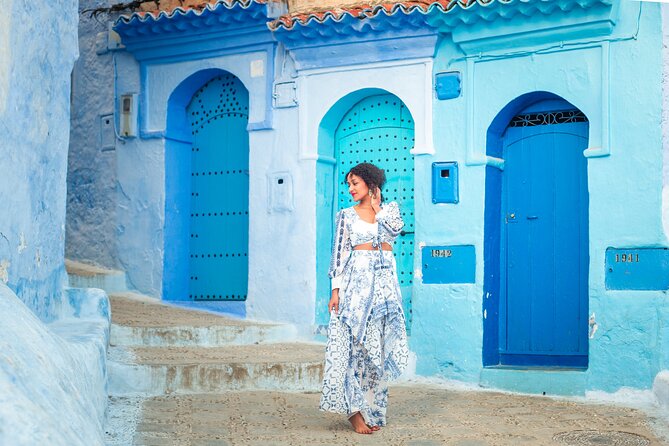 Private photo tour with a local pro photographer - Why a private photo walk works so well in Chefchaouen