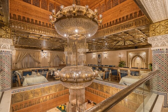 Private Tour of Casablanca with Hassan II Mosque Entry Ticket - Old Medina: narrow lanes and a quick look at old Casablanca