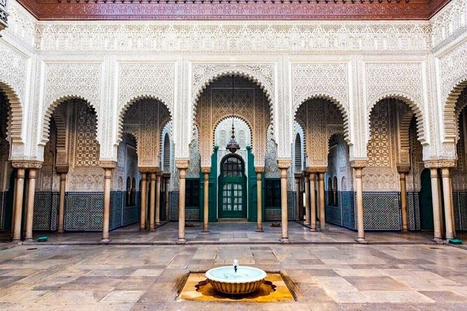 Private Tour of Casablanca with Round Trip Airport Transfer - The Old Medina and Place des Nations Unies