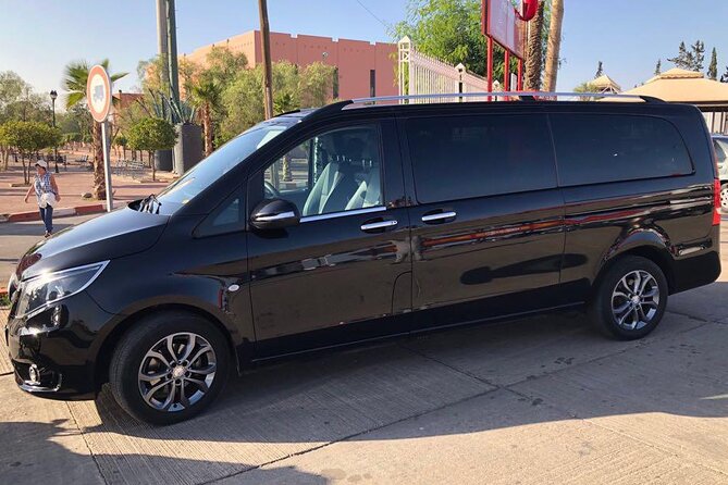 Private Transfer - Marrakech Menara airport (RAK) - A direct ride to your hotel or riad
