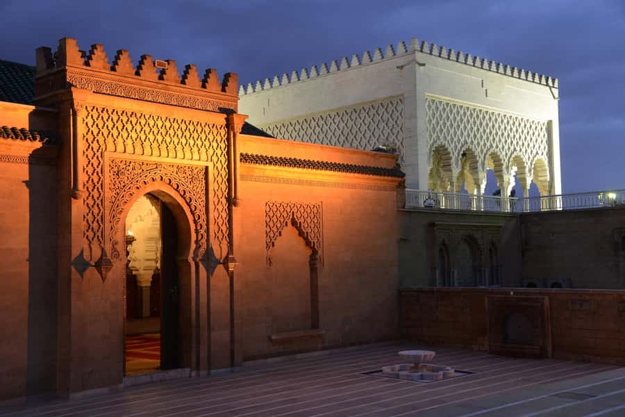 Rabat: Night Tour with traditional Moroccan Dinner - Guide quality changes the whole experience