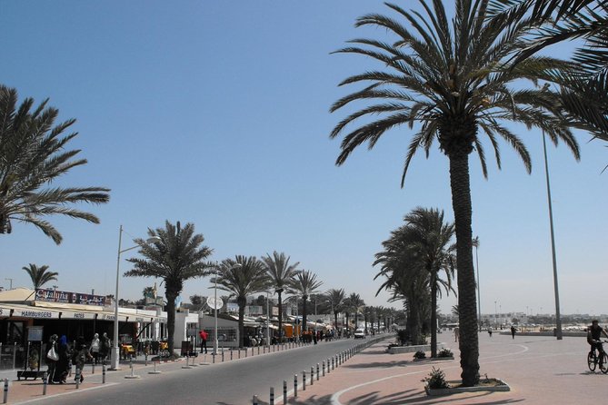 Seafront Promenade - Who should book this experience?