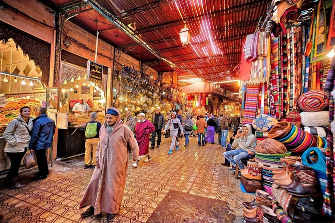 Souks Shopping Tours - Shopping for the items on your list