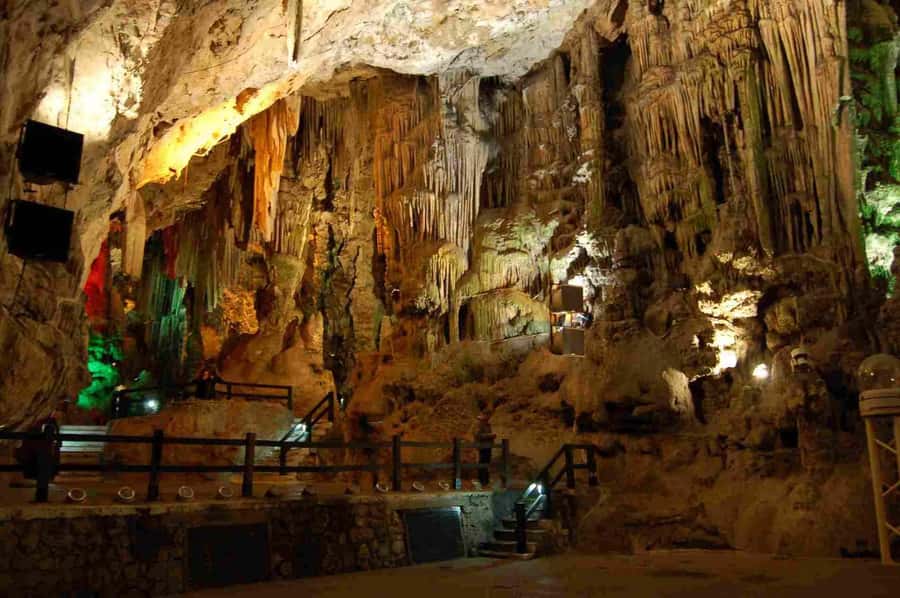 Tangier & Chefchaouen: 2-Day Tour From Casablanca By Train - Casablanca to Tangier by fast train