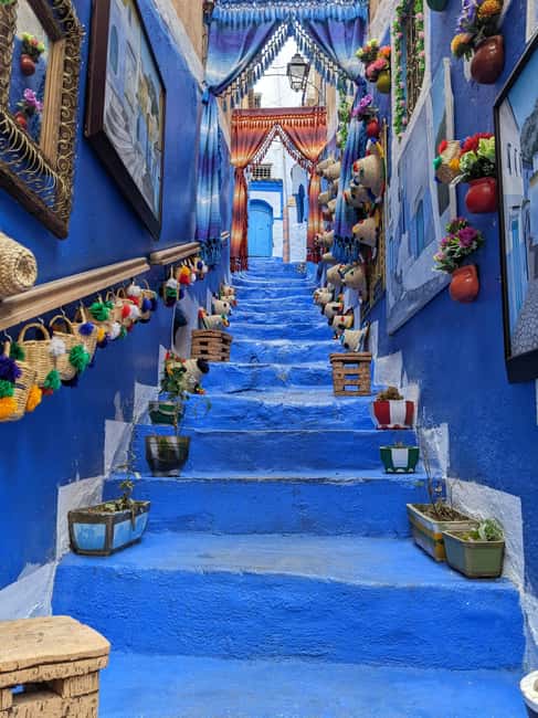 Tangier: Guided Day Trip to Chefchaouen - What the walking tour gives you