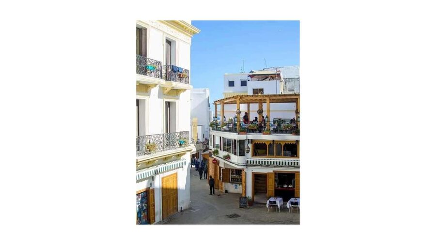 Tangier: Walking Tour in The Medina With Local Guide - Entering the Medina through markets and bakeries